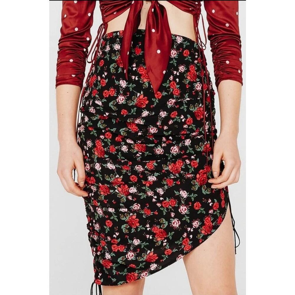 NWT For Love and Lemons Black and Red Floral Ruched Drawstring Molly Skirt